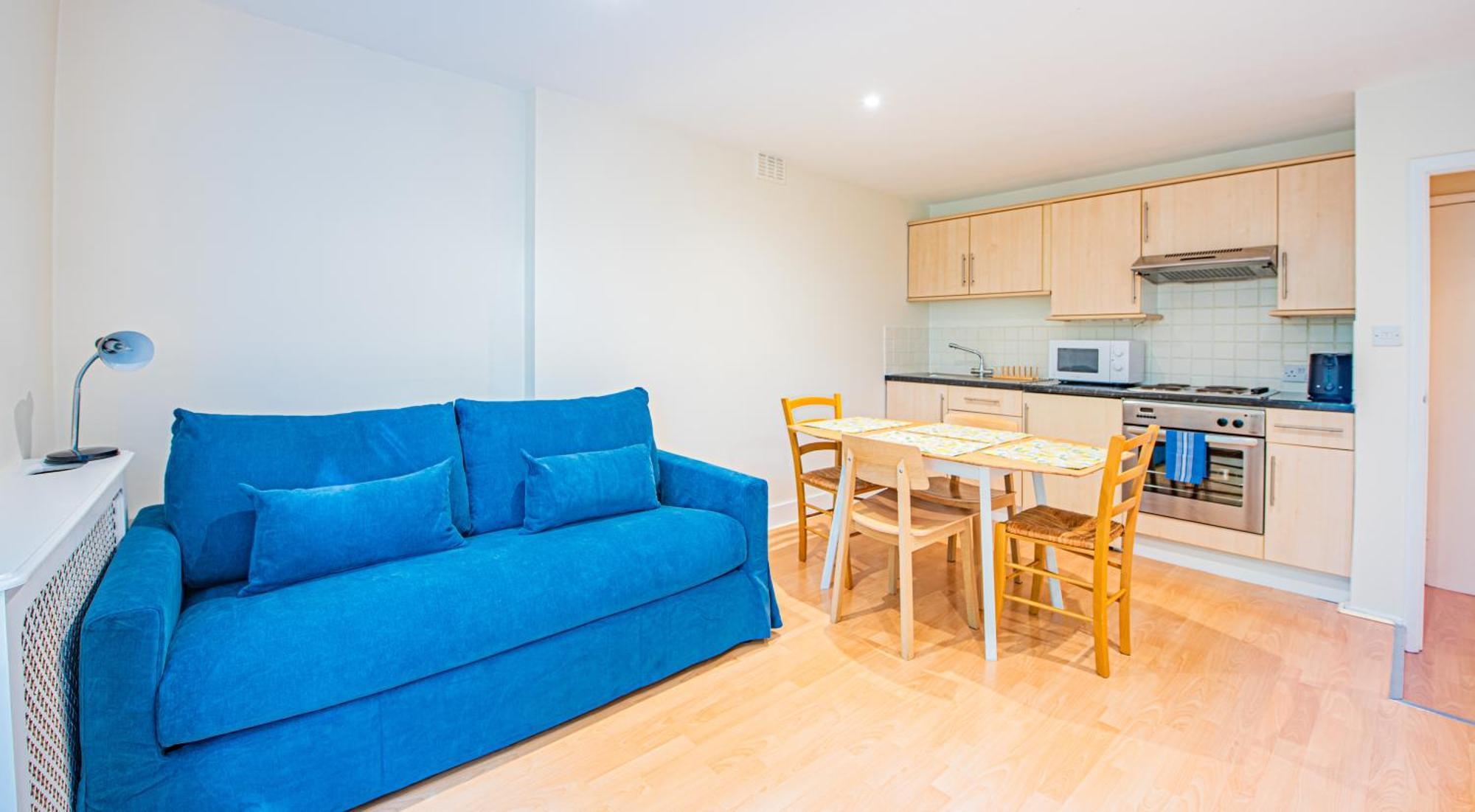 Charming Stylish Flat In The Heart Of Kensington Apartamento